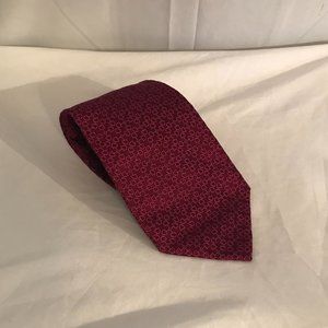 Gucci Burgundy/Wine Coloring 100% Silk Necktie